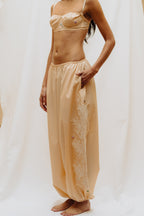 Pant Aura